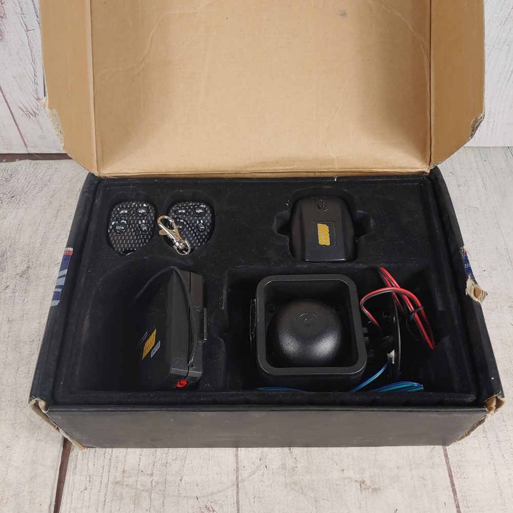 Option Group Car Alarm Security System Keyless Entry QNMWA168 2 Remotes TESTED
